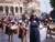 la t�te du cort�ge 